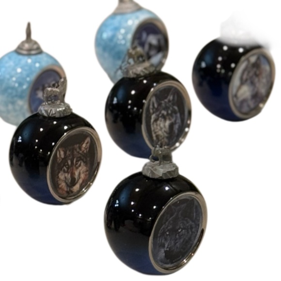 Bradford Exchange Wolf Series Ornaments - Picture 4 of 11